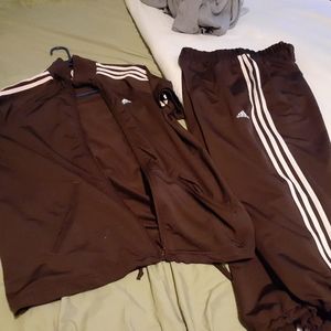 Women Adidas sweatsuit